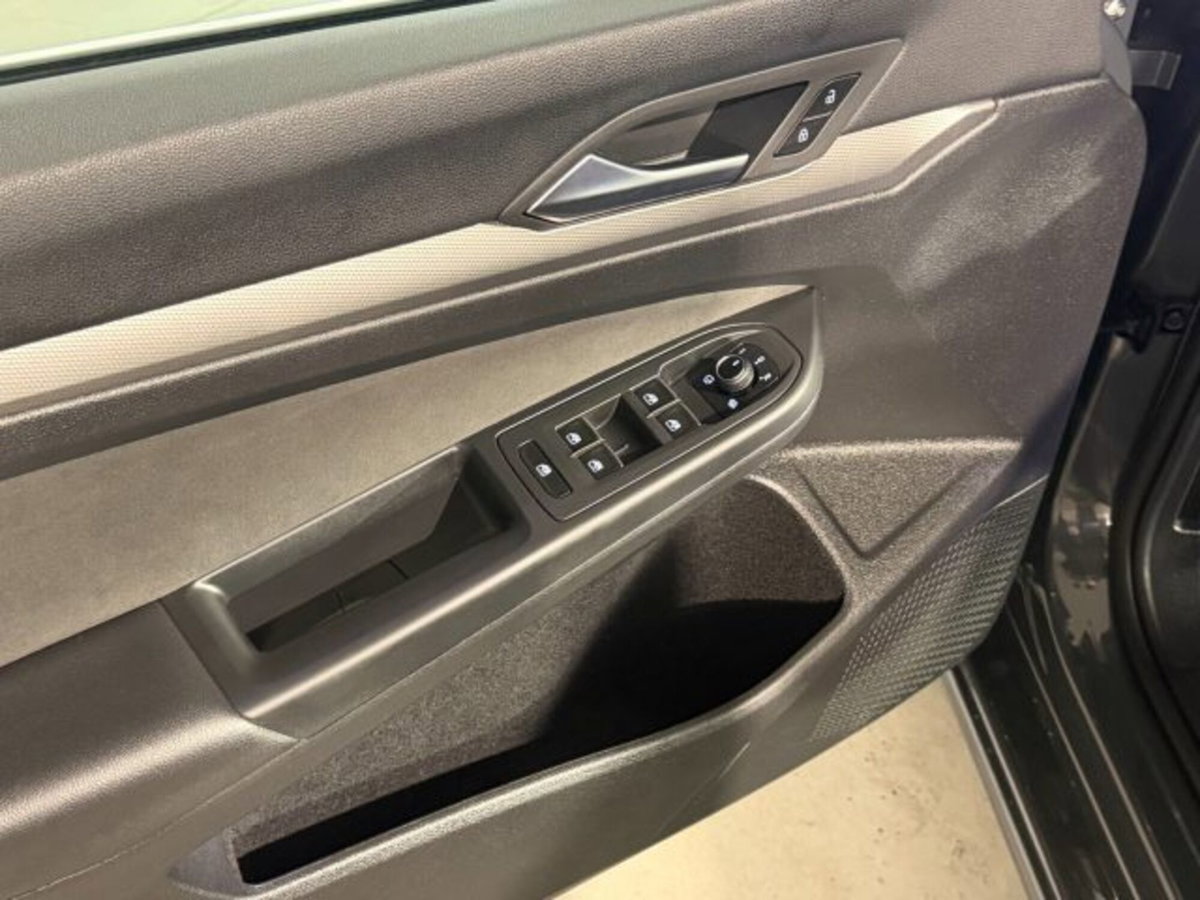 Volkswagen Golf 2.0 TDI 150 CV DSG SCR Style (7)