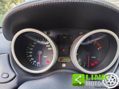 Alfa Romeo Spider 1.8i 16V Twin Spark cat (7)