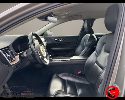 Volvo V60 Cross Country D4 AWD Geartronic Business Plus (9)