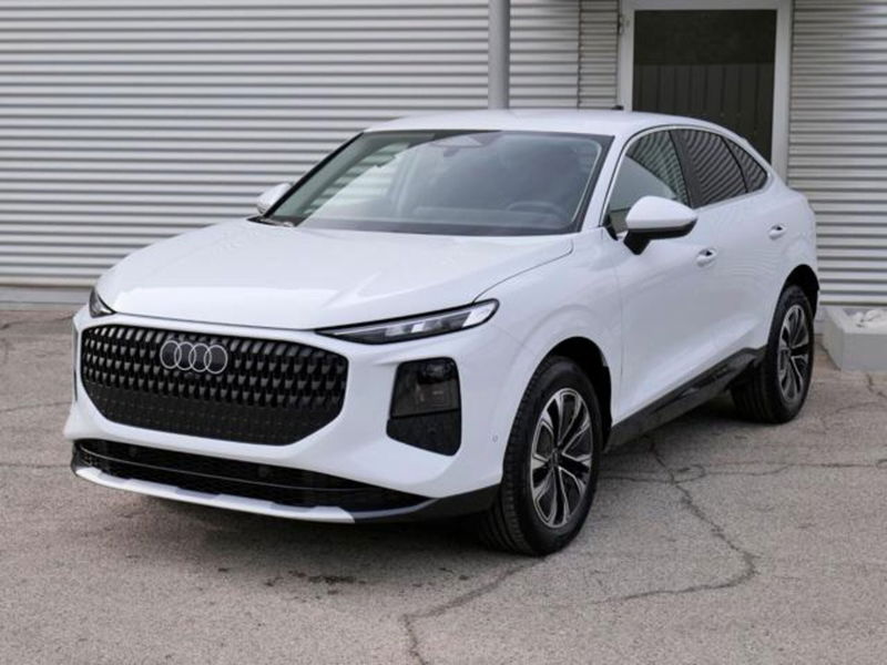 Audi Q3 Sportback 2.0 tdi Business 150cv s-tronic