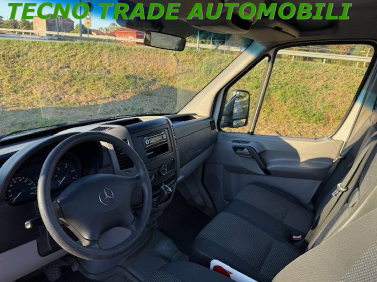 Mercedes-Benz Sprinter T43/35 418 CDI Cabinato (9)