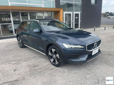 Volvo V60 Cross Country D4 Geartronic Business Plus
