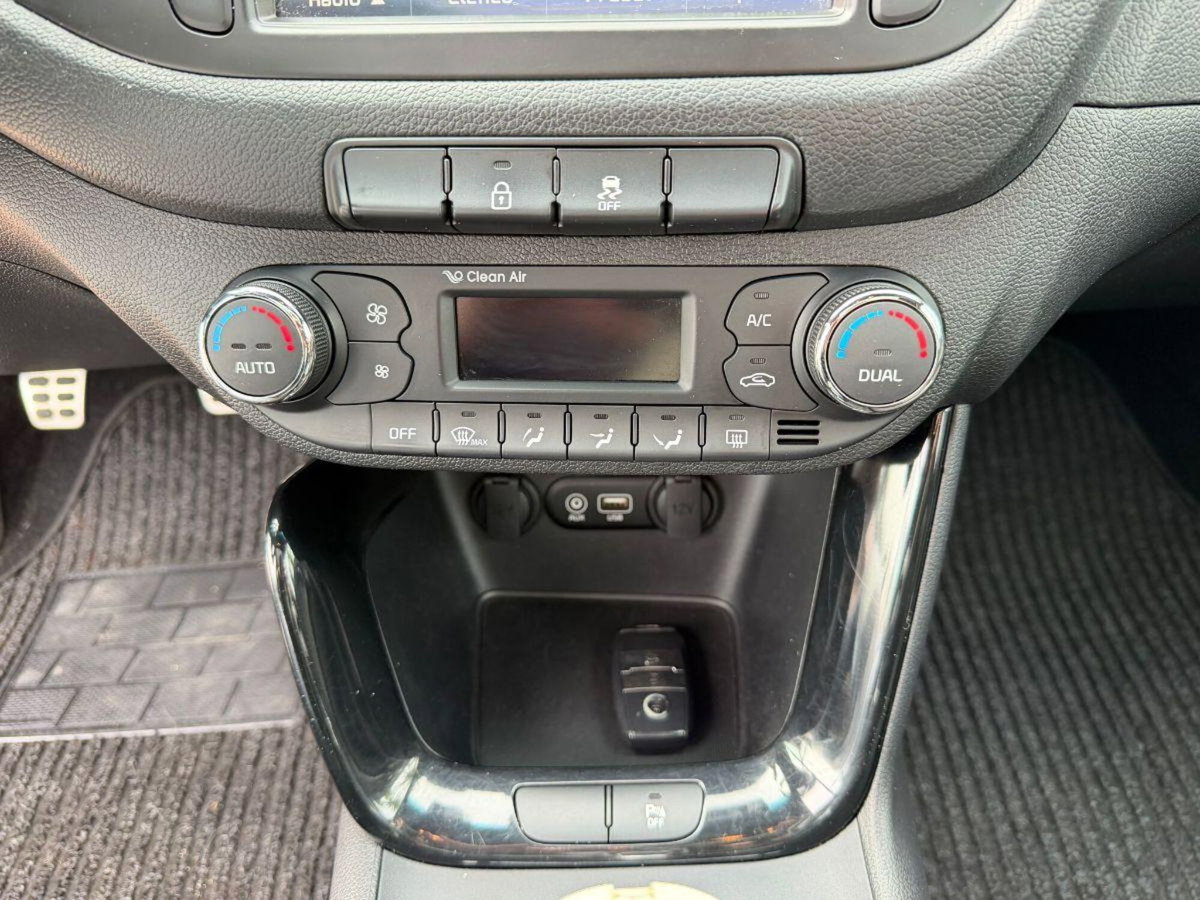 Kia cee'd 1.0 T-GDI 120 CV 5 porte EcoDynamics GT Line (17)