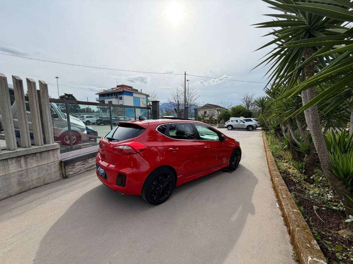 Kia cee'd 1.0 T-GDI 120 CV 5 porte EcoDynamics GT Line (4)