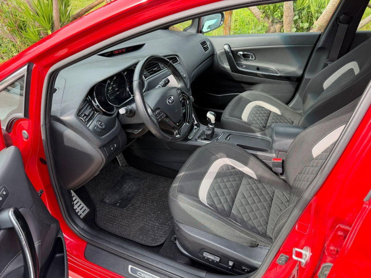 Kia cee'd 1.0 T-GDI 120 CV 5 porte EcoDynamics GT Line (6)