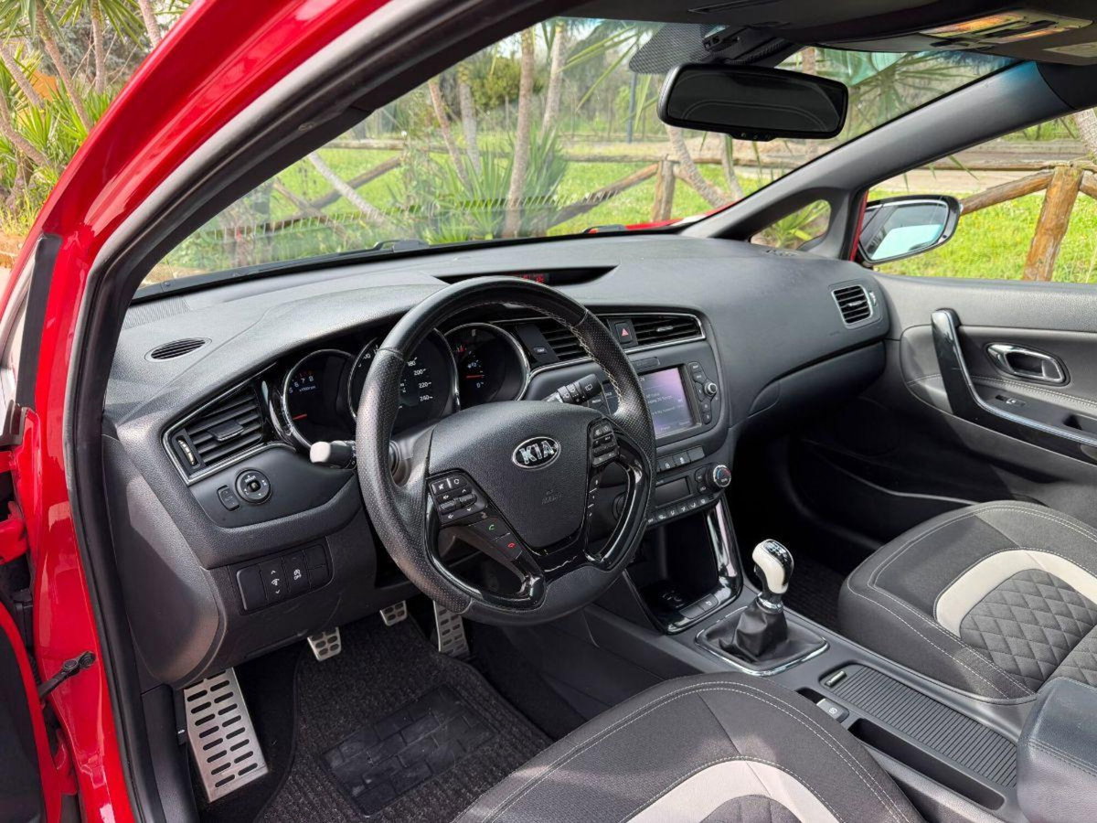 Kia cee'd 1.0 T-GDI 120 CV 5 porte EcoDynamics GT Line (7)