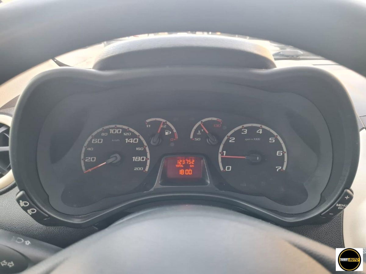 Ford Ka 1.2 8V 69CV (7)