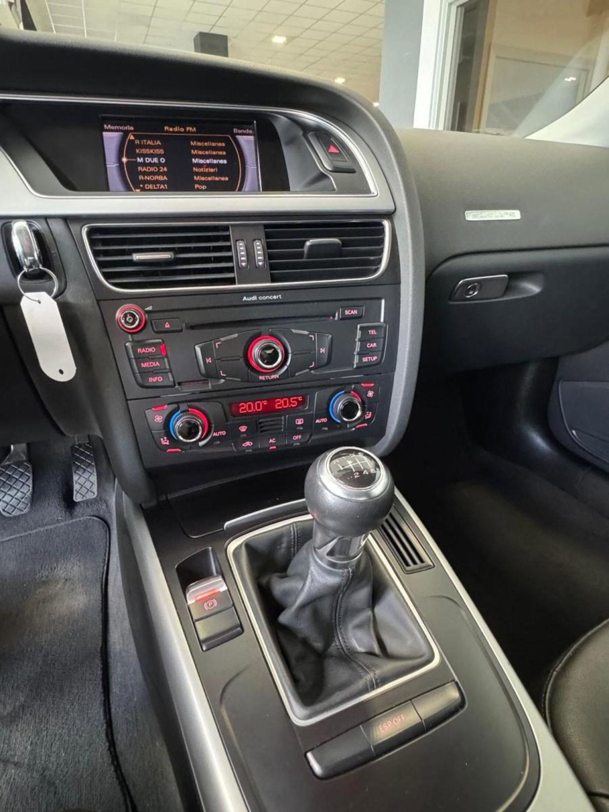 Audi A5 Coupé 2.0 TFSI 211 CV quattro (14)