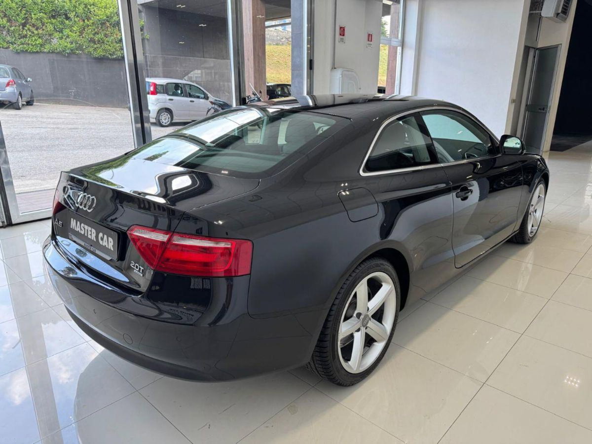 Audi A5 Coupé 2.0 TFSI 211 CV quattro (4)