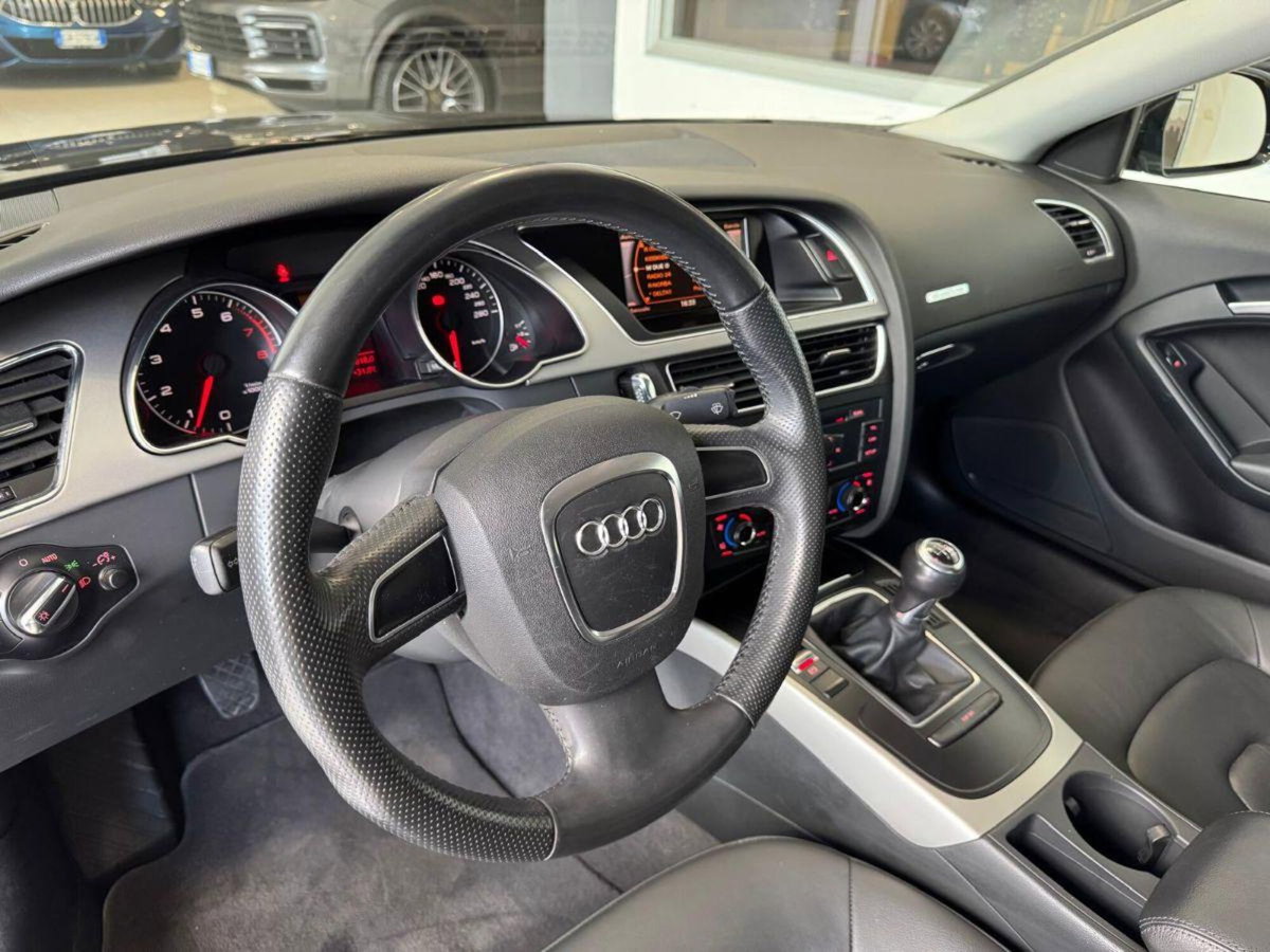 Audi A5 Coupé 2.0 TFSI 211 CV quattro (9)