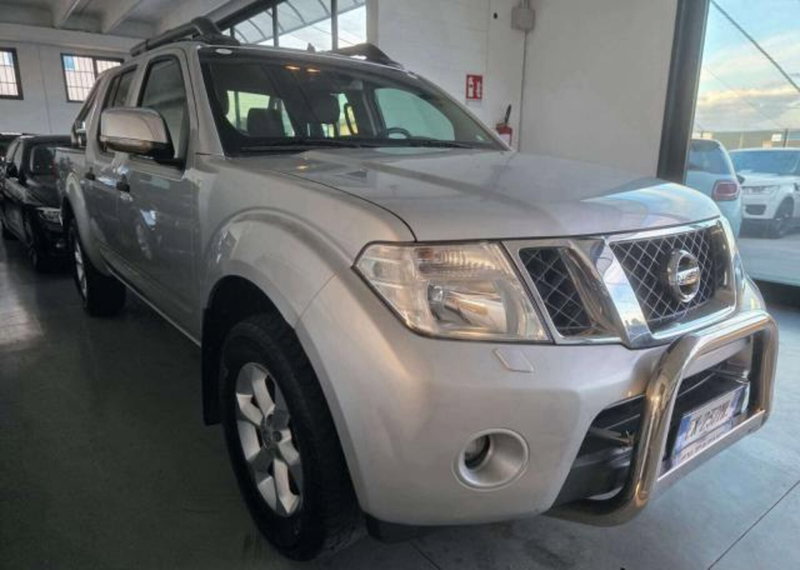 Nissan Navara 2.5 dCi 190CV 4 porte Double Cab LE Plus