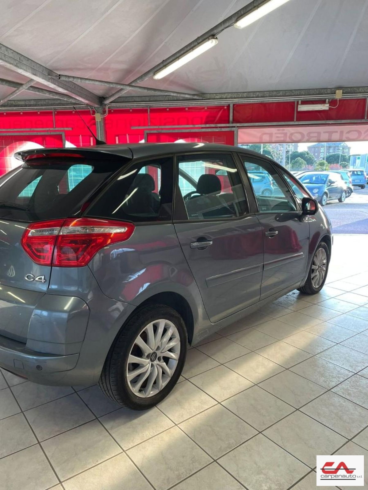 Citroen C4 Picasso 1.6 HDi 110 FAP Entry (7)