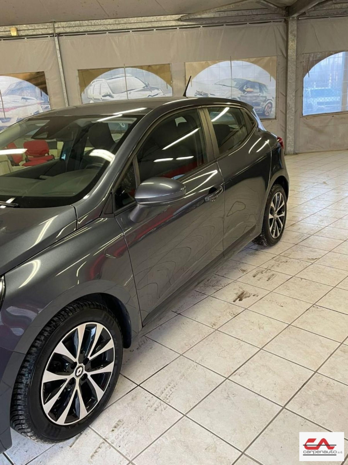 Renault Clio TCe 90 CV 5 porte Zen (4)