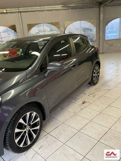 Renault Clio TCe 90 CV 5 porte Zen (4)