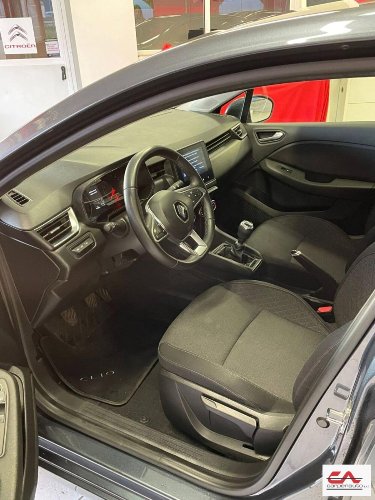 Renault Clio TCe 90 CV 5 porte Zen (6)