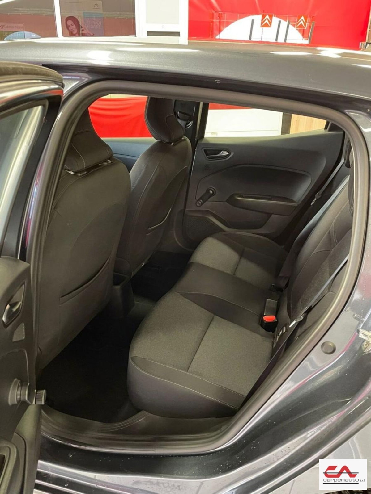 Renault Clio TCe 90 CV 5 porte Zen (9)