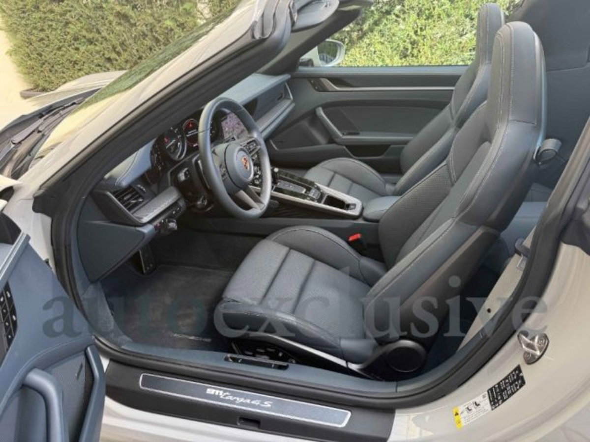 Porsche 911 Cabrio Targa 3.0 4S (8)
