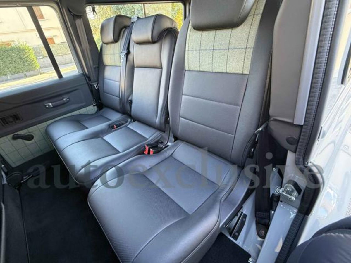 Land Rover Defender 110 5.0 V8 Carpathian Edition awd 525cv auto (9)
