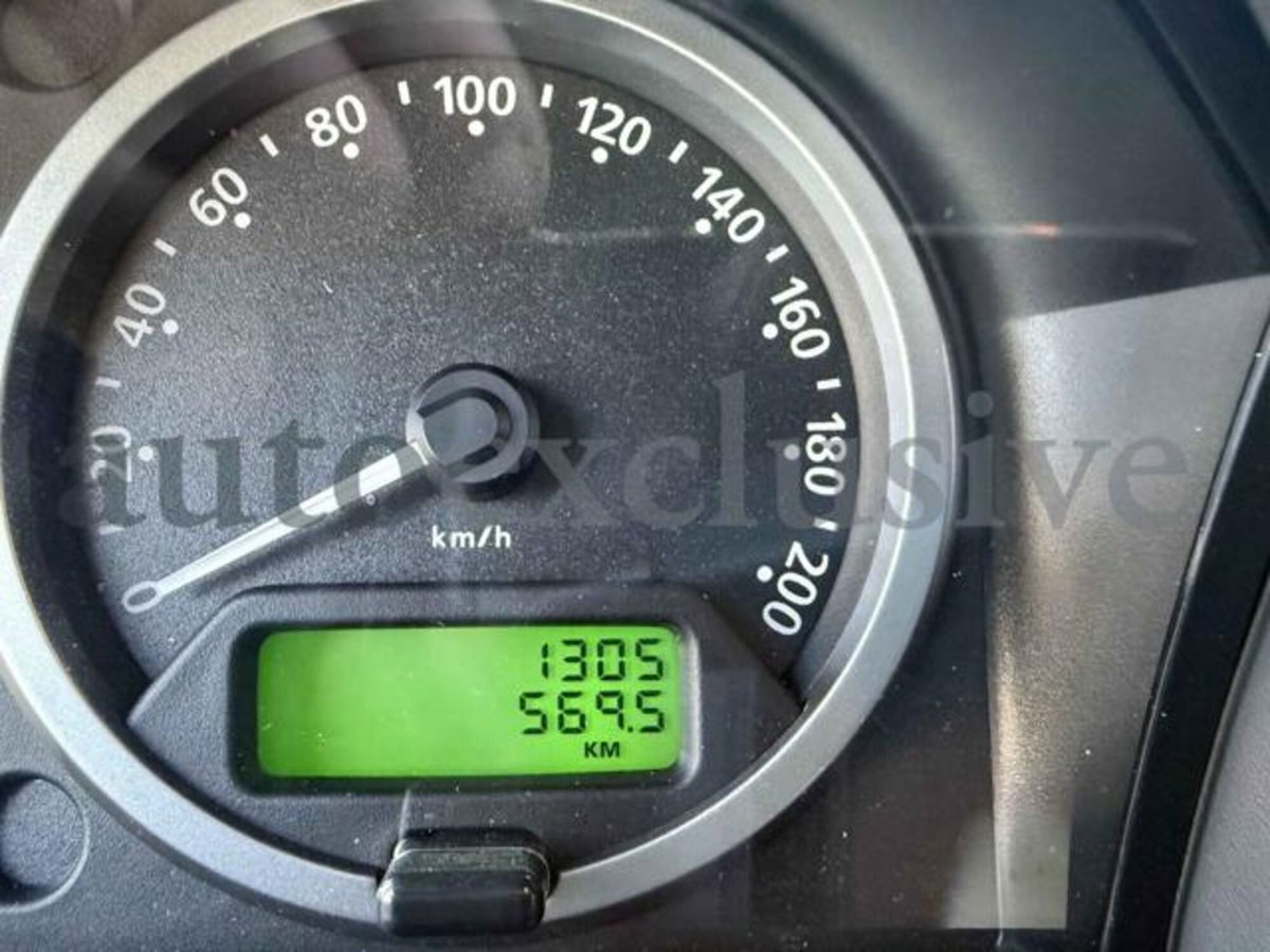 Land Rover Defender 110 5.0 V8 Carpathian Edition awd 525cv auto (13)