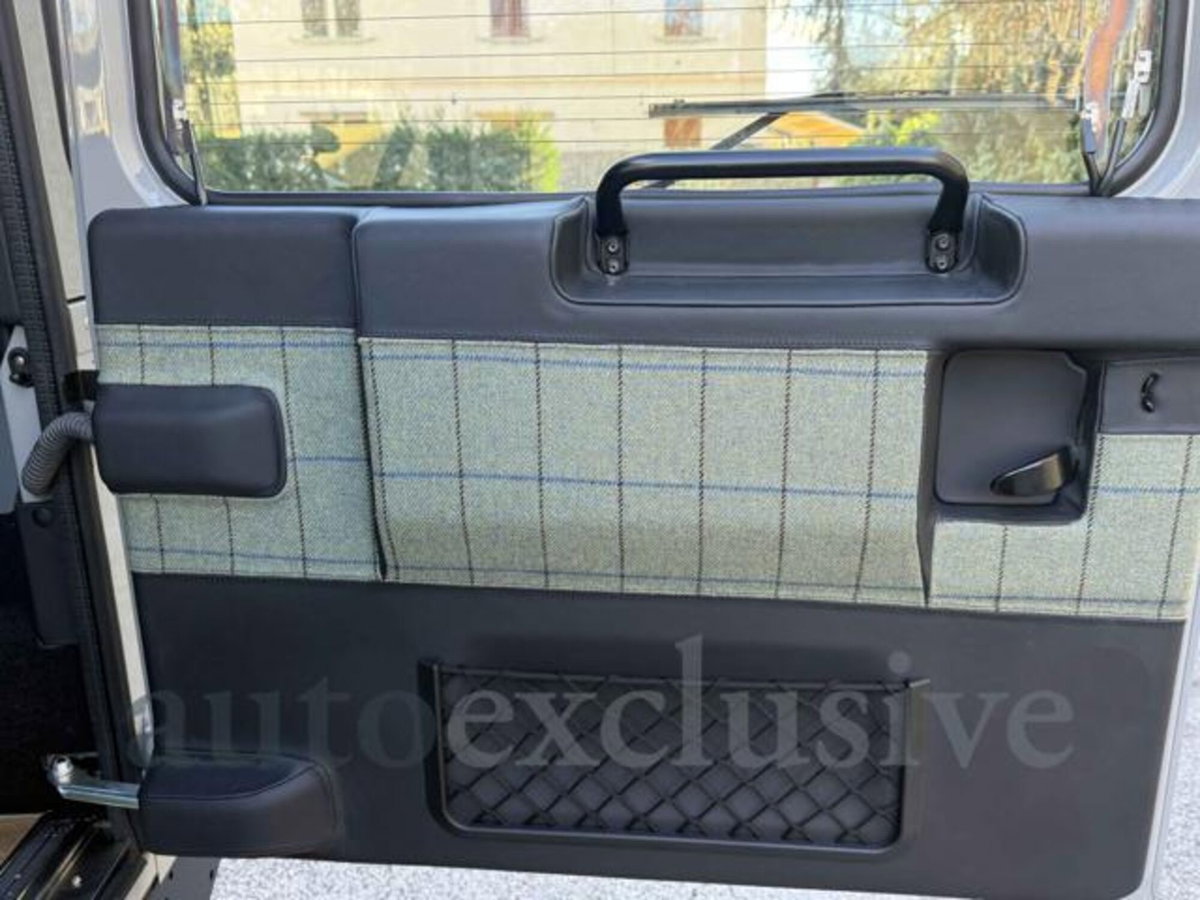 Land Rover Defender 110 5.0 V8 Carpathian Edition awd 525cv auto (17)