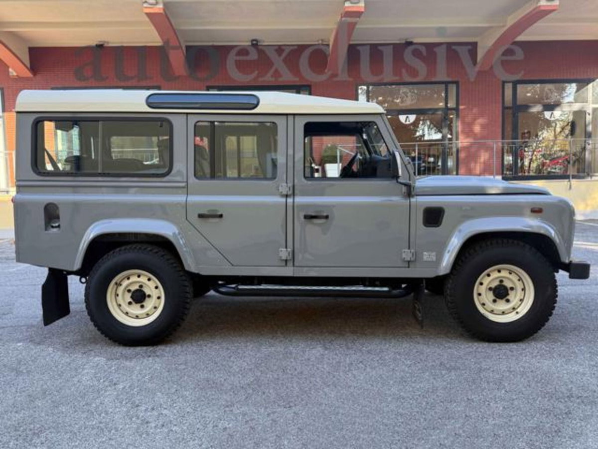 Land Rover Defender 110 5.0 V8 Carpathian Edition awd 525cv auto (3)