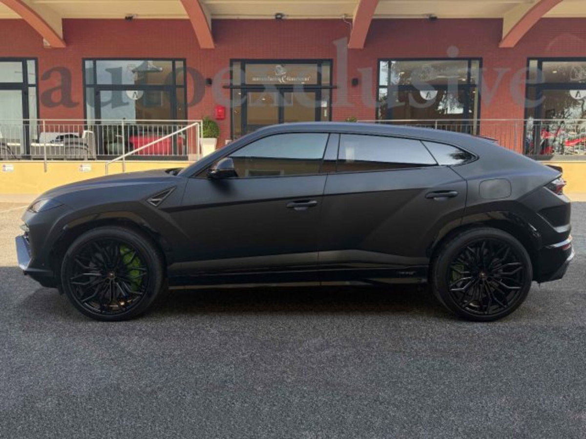 Lamborghini Urus 4.0 (2)