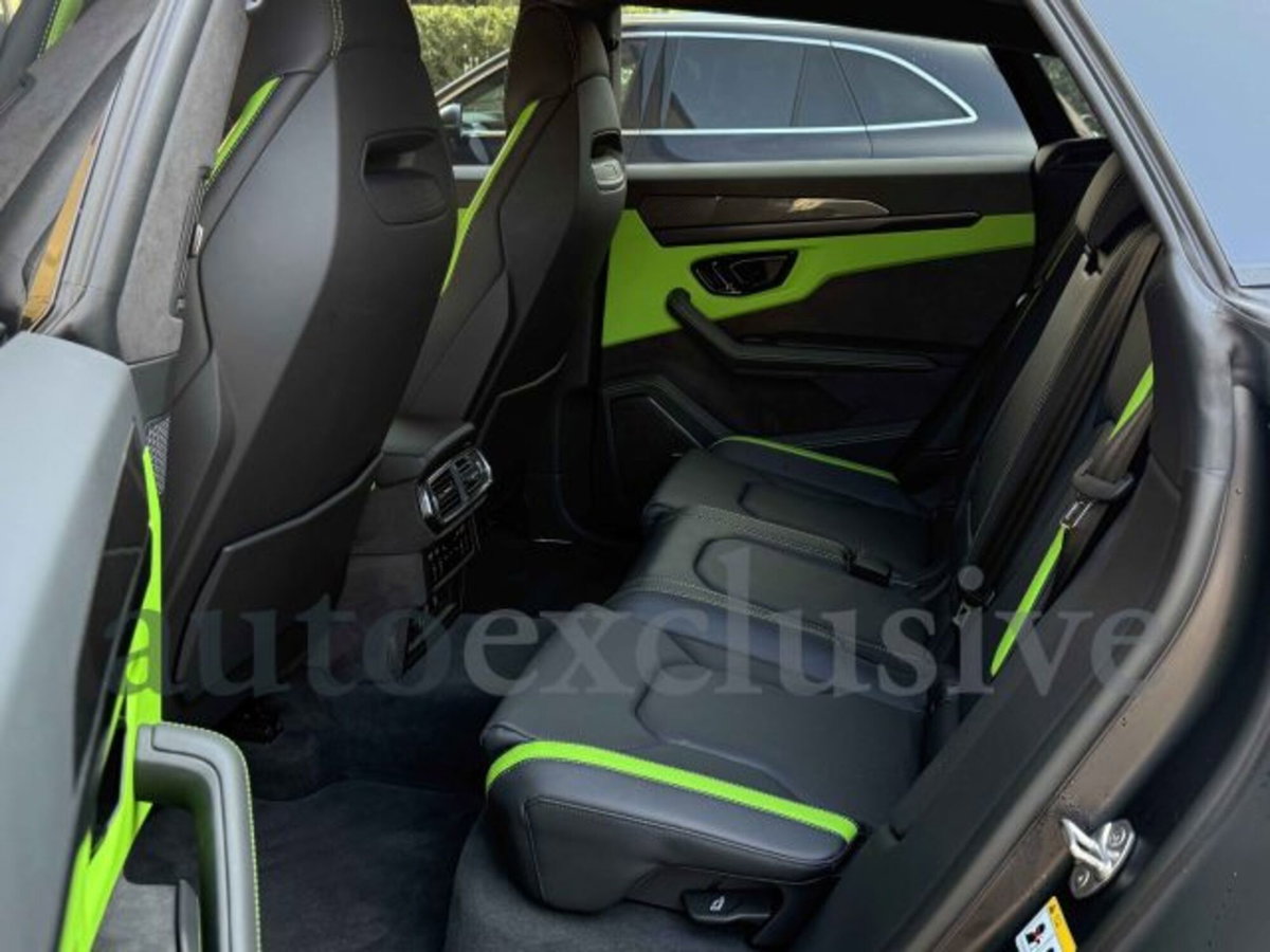 Lamborghini Urus 4.0 (9)
