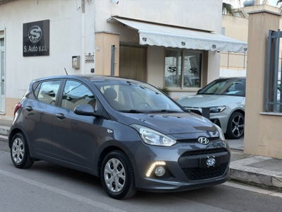 Hyundai i10 1.0 MPI Tech usata