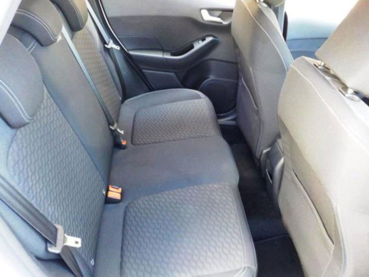 Ford Fiesta 1.1 75 CV GPL 5 porte Titanium (16)