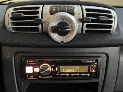 smart Fortwo 1000 52 kW MHD coupé pulse (11)
