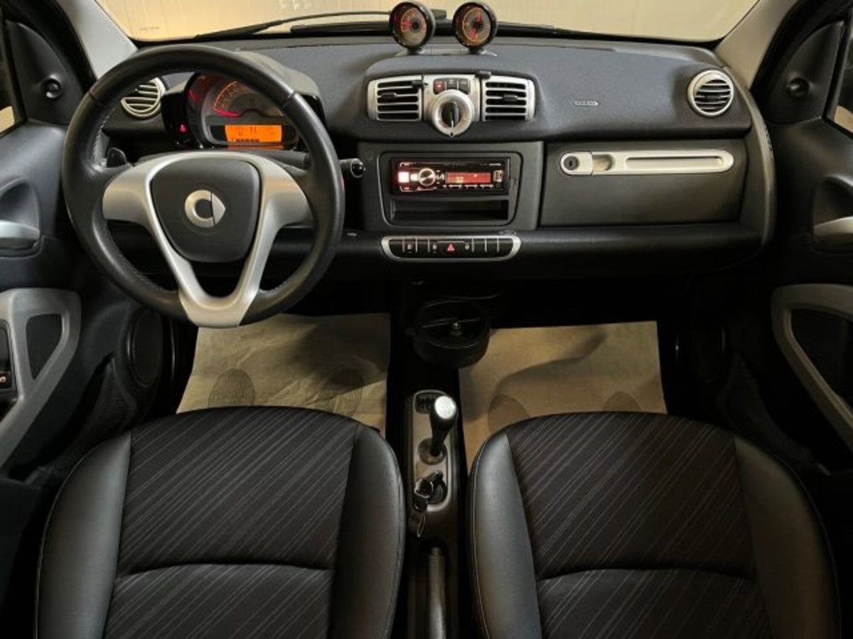 smart Fortwo 1000 52 kW MHD coupé pulse (4)