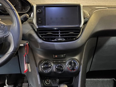 Peugeot 208 82 Stop&Start 5 porte Signature (10)