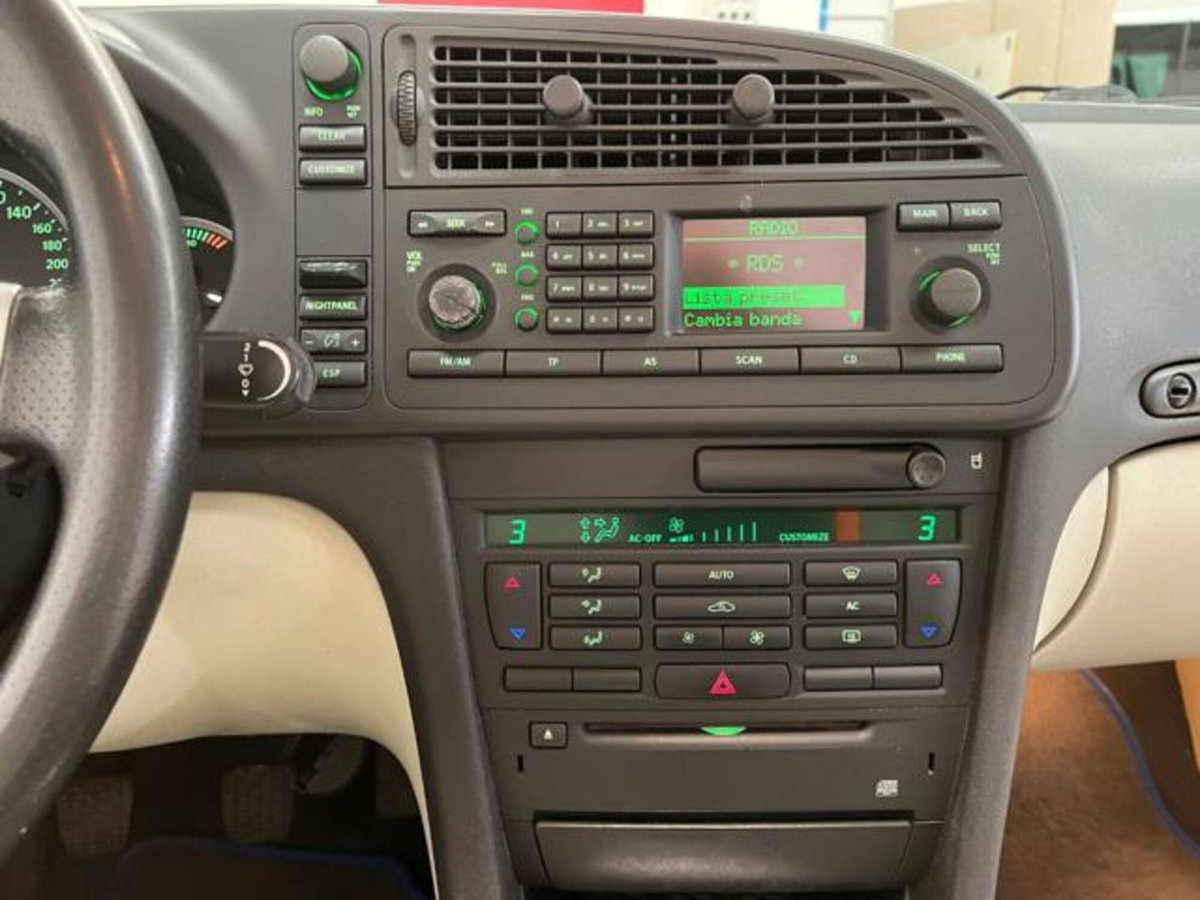 Saab 9-3 Cabrio 2.0 t Vector Edition (19)