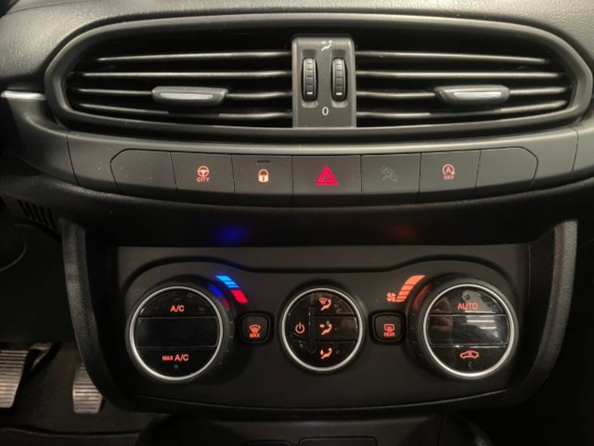 Fiat Tipo Tipo 1.6 Mjt 4 porte Lounge (11)
