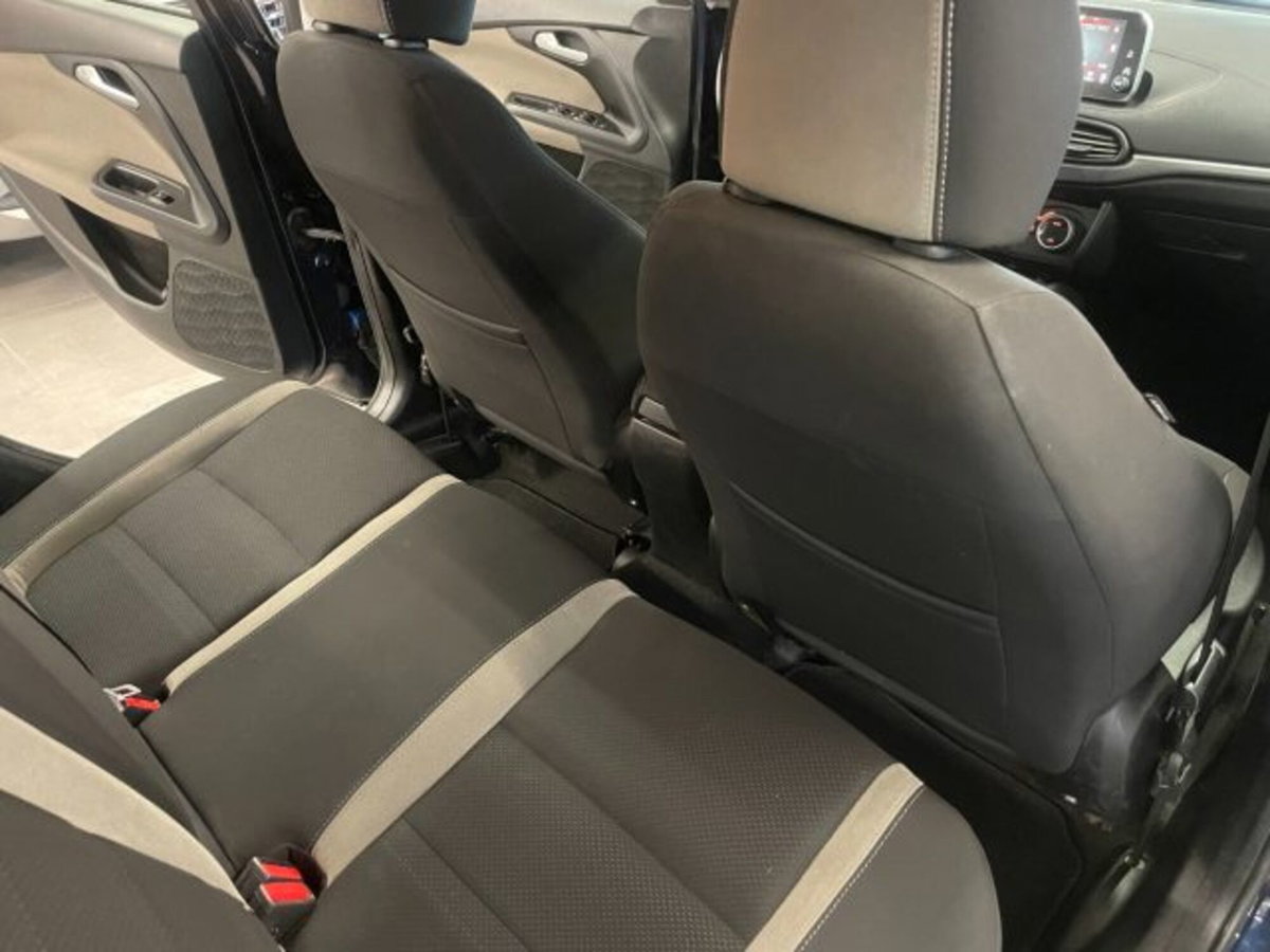 Fiat Tipo Tipo 1.6 Mjt 4 porte Lounge (9)
