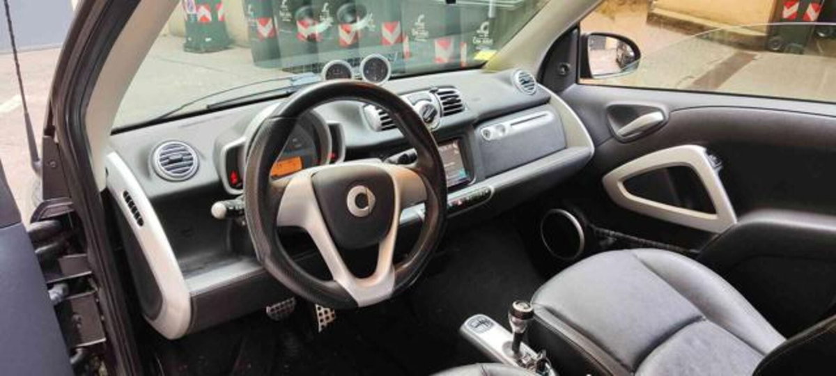 smart Fortwo Cabrio 1000 75 kW cabrio BRABUS (9)
