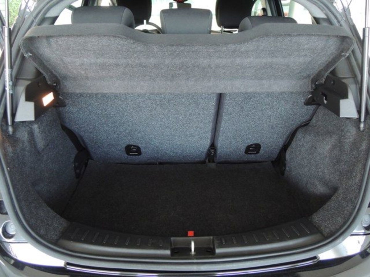 Lancia Ypsilon 1.0 FireFly 5 porte S&S Hybrid Gold Plus (11)