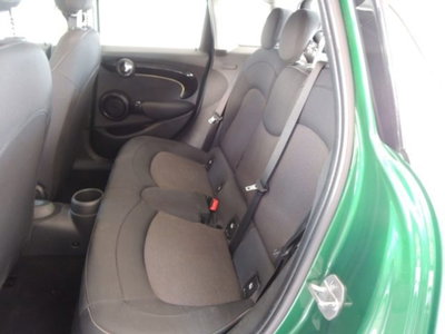 MINI Mini 1.5 Cooper Essential 5 porte (13)