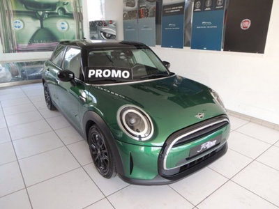 MINI Mini 1.5 Cooper Essential 5 porte (2)