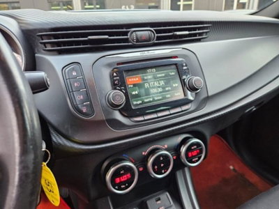 Alfa Romeo Giulietta 1.4 Turbo Giulietta Gpl 120cv (9)