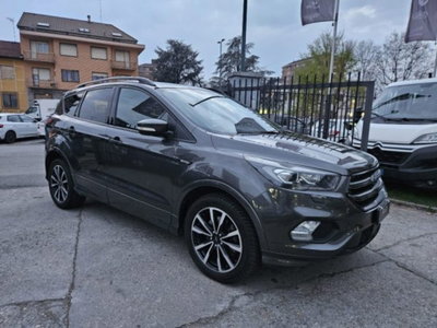 Ford Kuga 2.0 TDCI 120 CV S&S 2WD Powershift ST-Line (3)