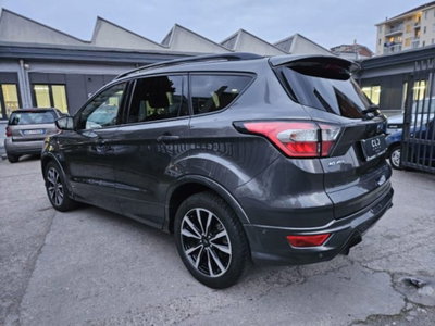 Ford Kuga 2.0 TDCI 120 CV S&S 2WD Powershift ST-Line (6)