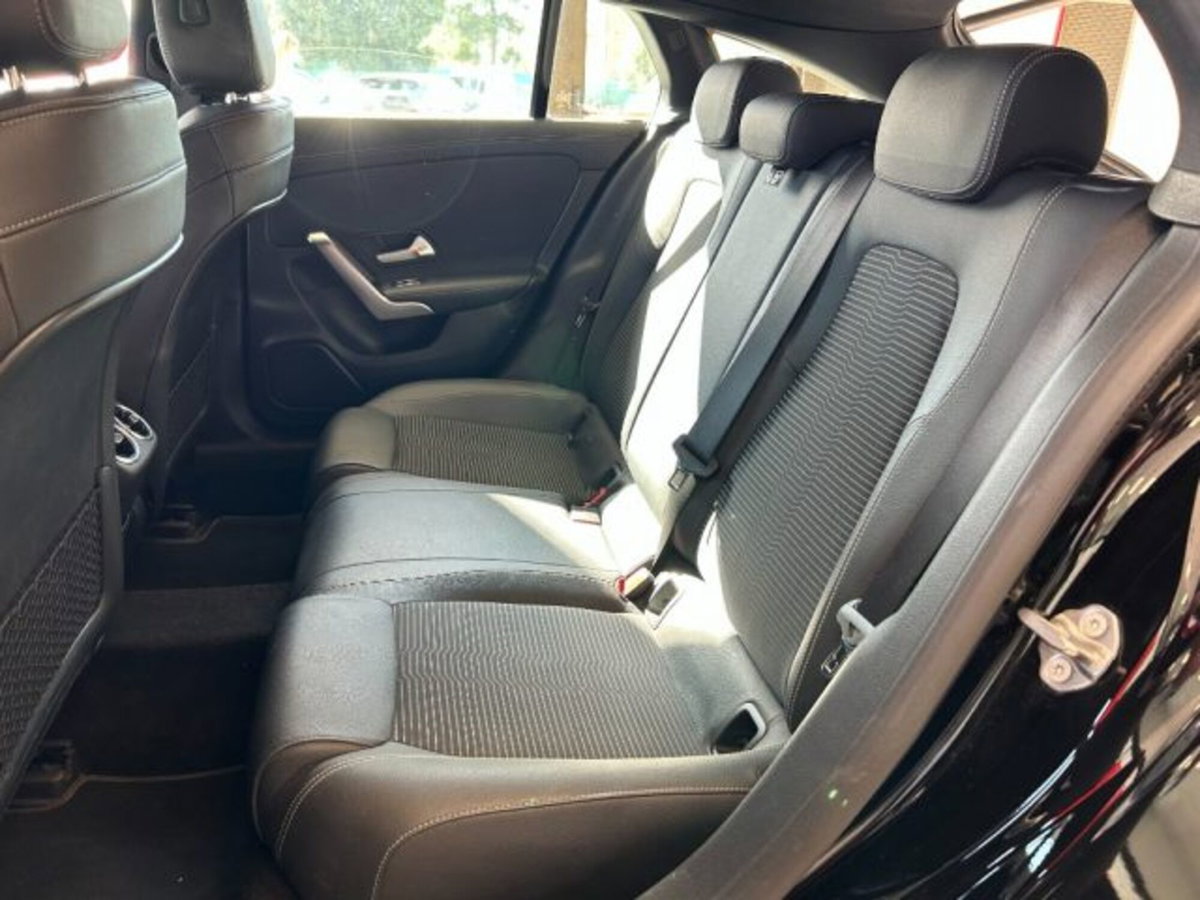 Mercedes-Benz CLA Shooting Brake 200 d Automatic 4Matic Shooting Brake Sport (14)