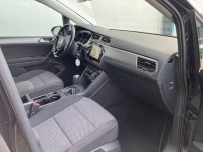 Volkswagen Touran 2.0 tdi Business dsg (13)