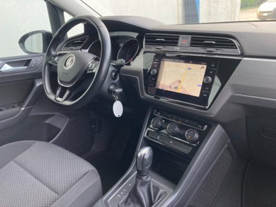 Volkswagen Touran 2.0 tdi Business dsg (14)
