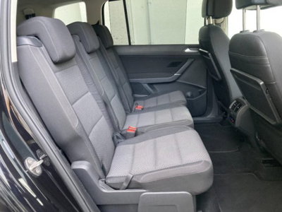 Volkswagen Touran 2.0 tdi Business dsg (16)