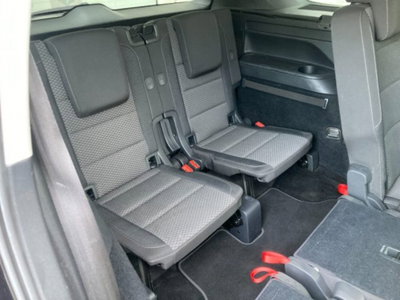 Volkswagen Touran 2.0 tdi Business dsg (18)