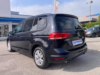Volkswagen Touran 2.0 tdi Business dsg (2)