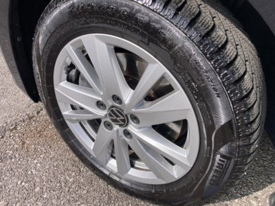 Volkswagen Touran 2.0 tdi Business dsg (4)