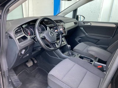 Volkswagen Touran 2.0 tdi Business dsg (8)